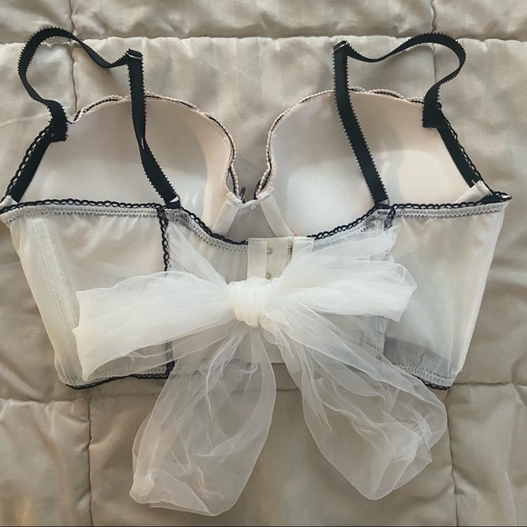 NWT Victoria’s Secret Bridal Bustier - Picture 4 of 4